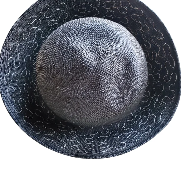 Whittall & Shon Elegant Black and White Women's Hat Church Hat Special Event - Picture 6 of 8